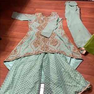 Mint plazzo outfit